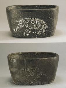 猪紋黒陶鉢