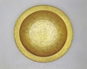 金製蓮池魚文洗面器