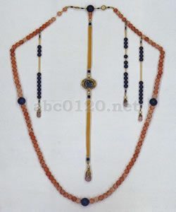 珊瑚首飾り（朝珠）