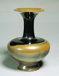 黒釉長頸花瓶