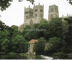 グラム城と大聖堂（イギリス世界遺産）