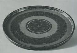 雲文漆盤